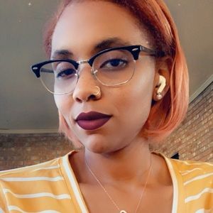 Meet your Posher, Dana